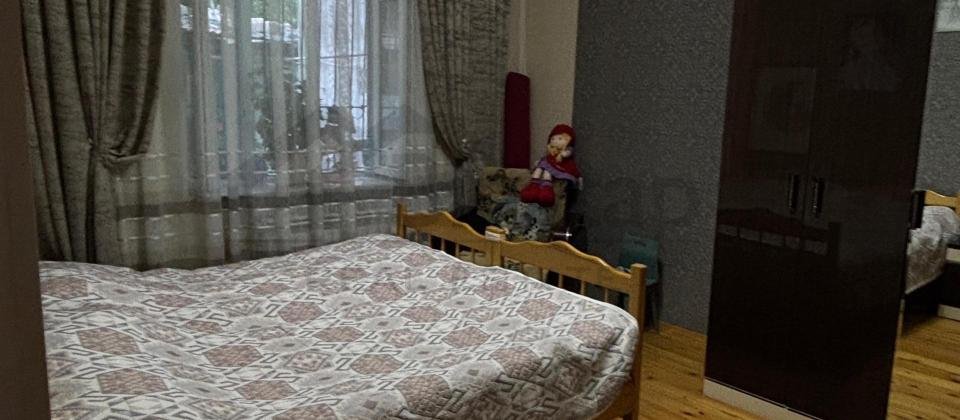 Zabrat 1də geniş, əşyalı, təmirli həyət evi - 9