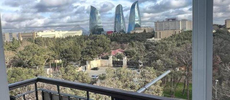 Satilir 4 otaqli menzil/100 kv.m., Dagustu park, Elmler Akademiyasi ve İceriseher m/s yaxindir - 2