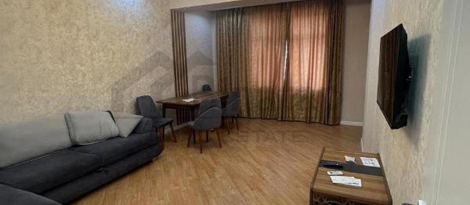 Menzil kiraye verilir/2 otaq, 87 kv.m., Tibb Universitetinin yaninda yerlesir