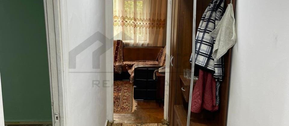 **Nərimanov rayonu, Təbriz küçəsi 19B ünvanında yerləşən 2 otaqlı mənzil kirayə verilir.** - 3