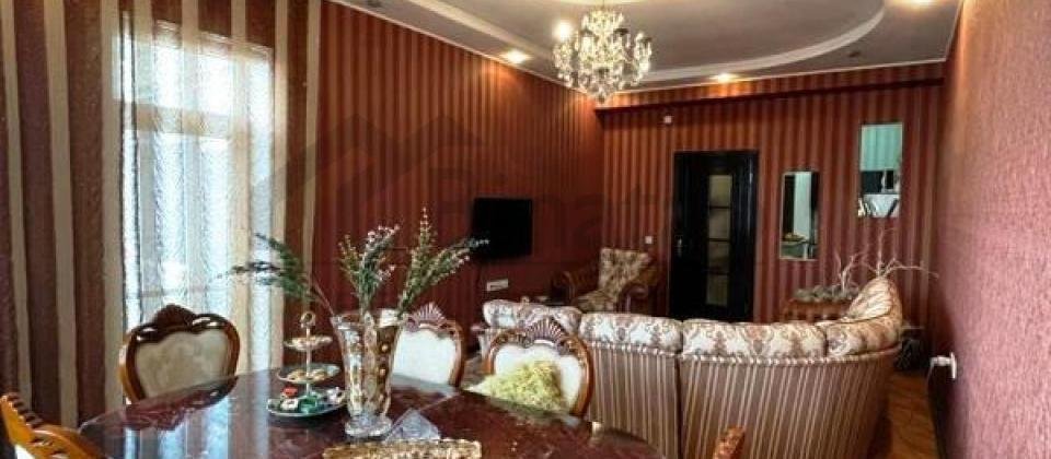 Satilir 2 otaqli menzil/70 kv.m., Qelebe dairesi, Yasamal parki ve İnsaatcilar m/s yaxindir - 3