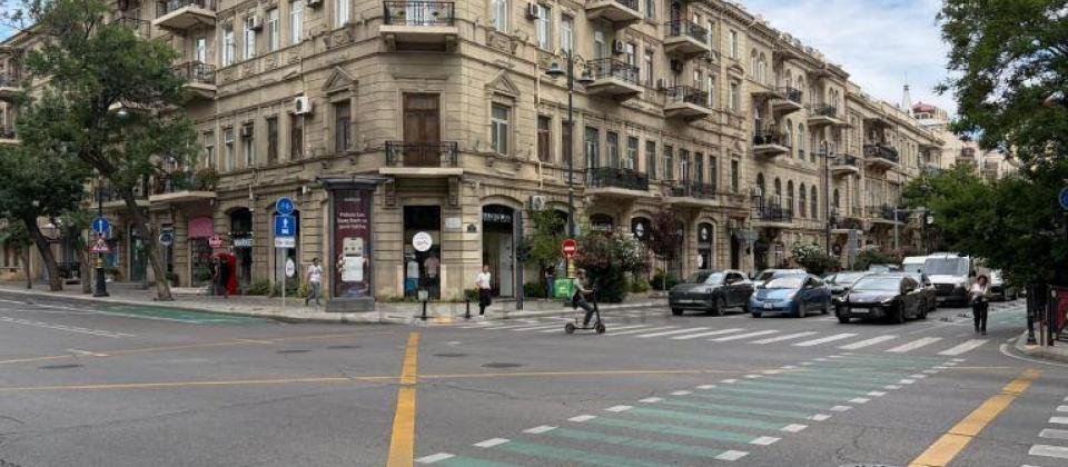 Satilir 1 otaqli menzil/38 kv.m., Resid Behbudov kucesi, 28 May və Sahil m/s yaxindir