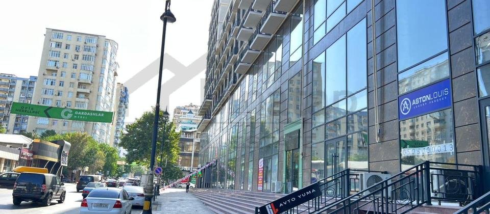 Satılır 4 otaqlı yeni tikili 130 m², 8 Noyabr m. - 2