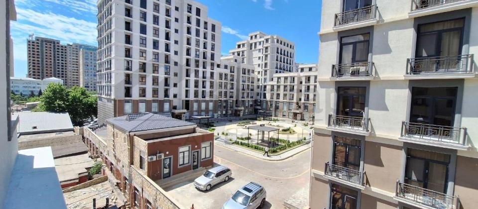 Satılır 4 otaqlı yeni tikili 130 m², 8 Noyabr m. - 12