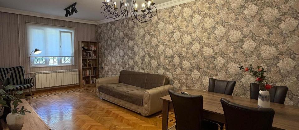 Satılır 3 otaqlı köhnə tikili 80 m², Nəsimi m. - 8
