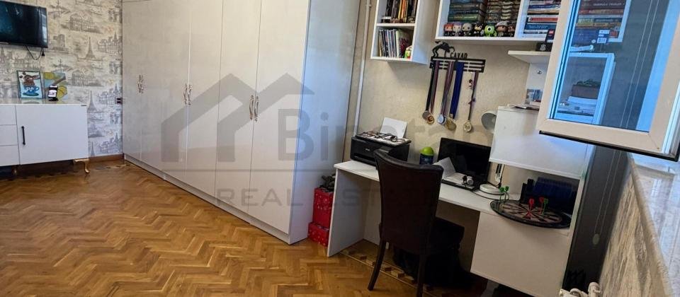 Satılır 3 otaqlı köhnə tikili 80 m², Nəsimi m. - 10