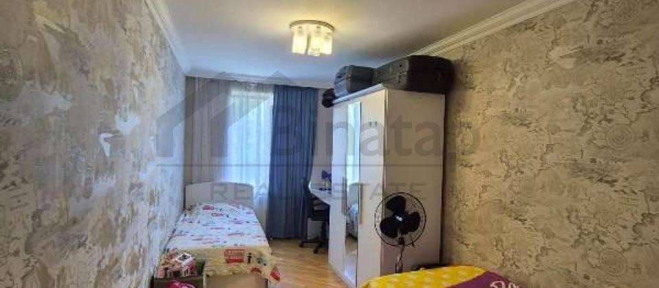 Satilir 3 otaqli menzil/70 kv.m., Parlament prospekti, 20№ li mekteb-liseyin yani - 4