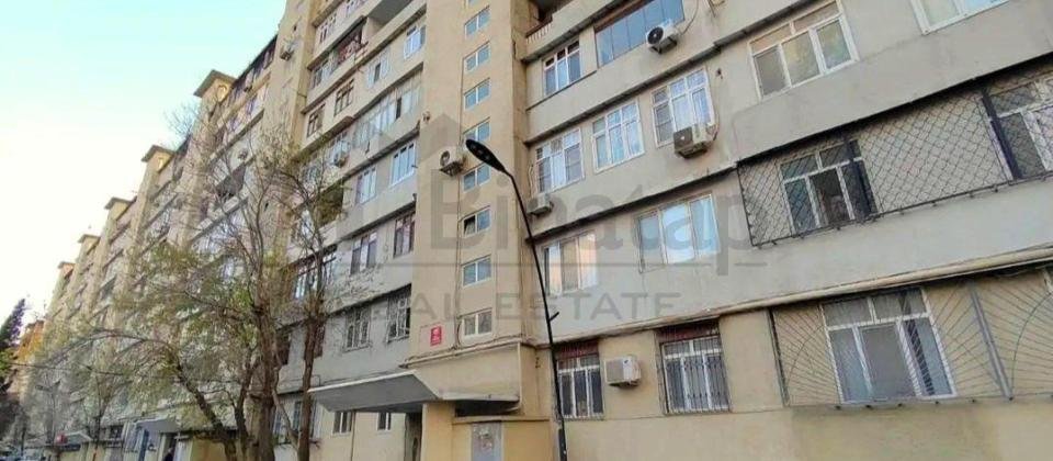 Satılır 2 otaqlı köhnə tikili 50 m², 4 mkrn