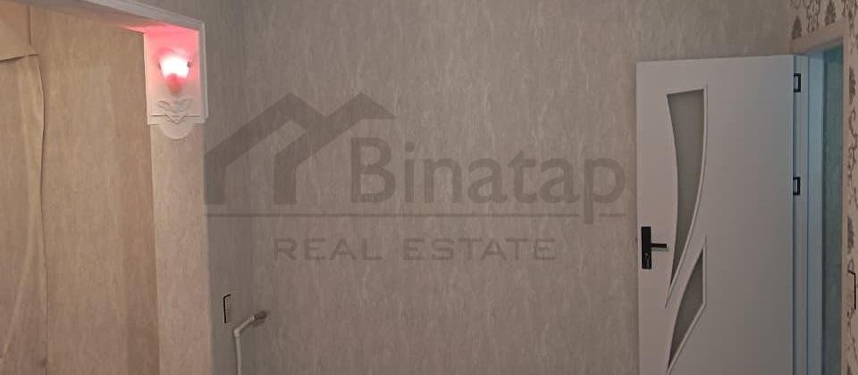Satılır 2 otaqlı köhnə tikili 50 m², 4 mkrn - 2