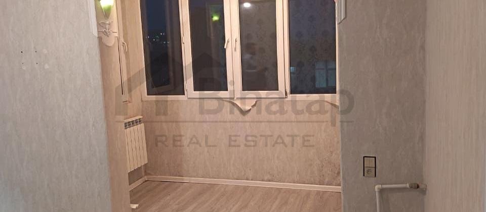 Satılır 2 otaqlı köhnə tikili 50 m², 4 mkrn - 3