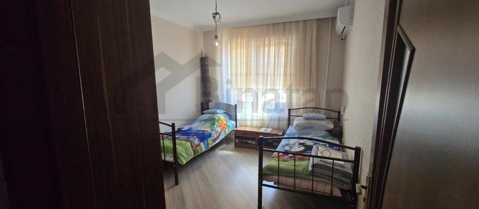 Yeni Yasamalda abad həyətdə ev satılır