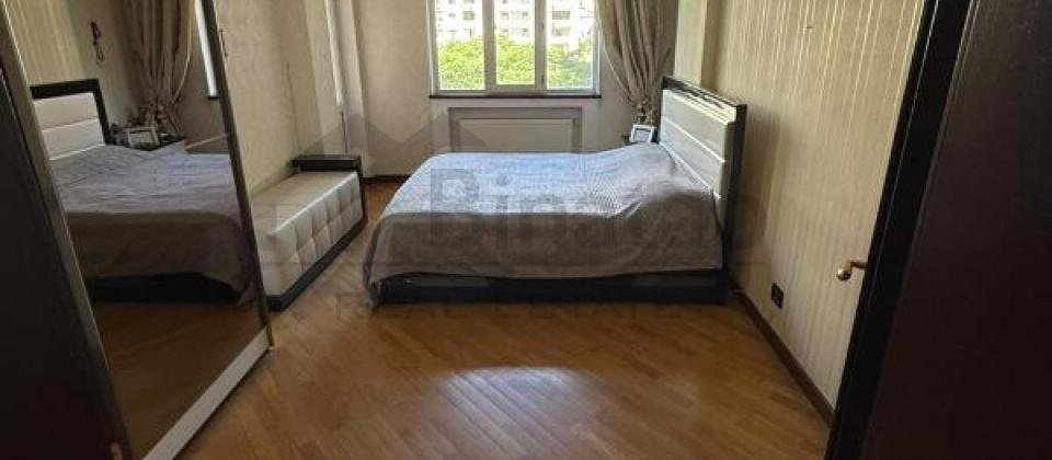 Satilir 3 otaqli menzil/156 kv.m., Nesimi bazari ve Travmatologiya İnstitutuna yaxindir - 3