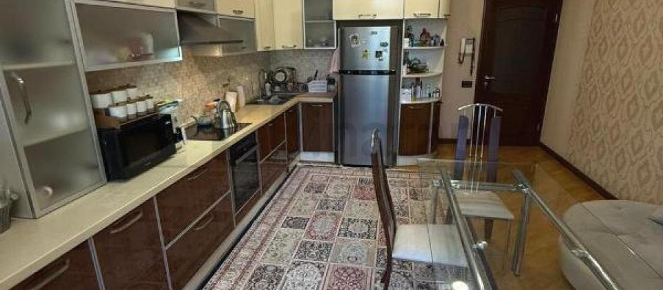 Satilir 3 otaqli menzil/156 kv.m., Nesimi bazari ve Travmatologiya İnstitutuna yaxindir - 5