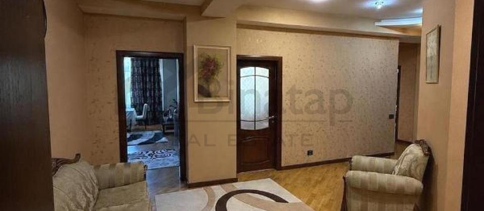 Satilir 3 otaqli menzil/156 kv.m., Nesimi bazari ve Travmatologiya İnstitutuna yaxindir - 6