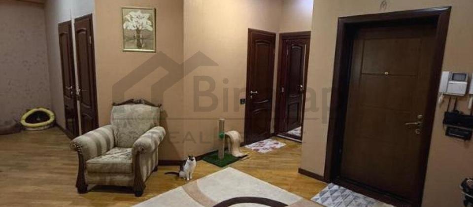 Satilir 3 otaqli menzil/156 kv.m., Nesimi bazari ve Travmatologiya İnstitutuna yaxindir - 7