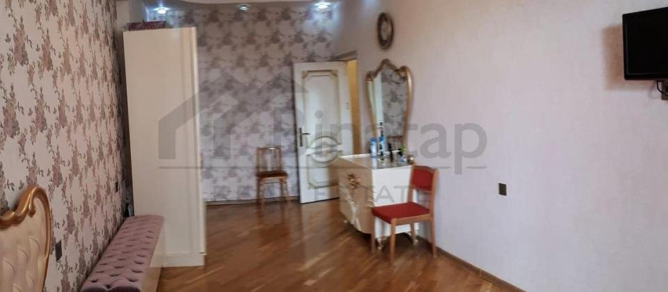 Satilir 4 otaqli menzil/190 kv.m., Xetai prospekti, Tehsil Nazirliyinin yaninda yerlesir - 4