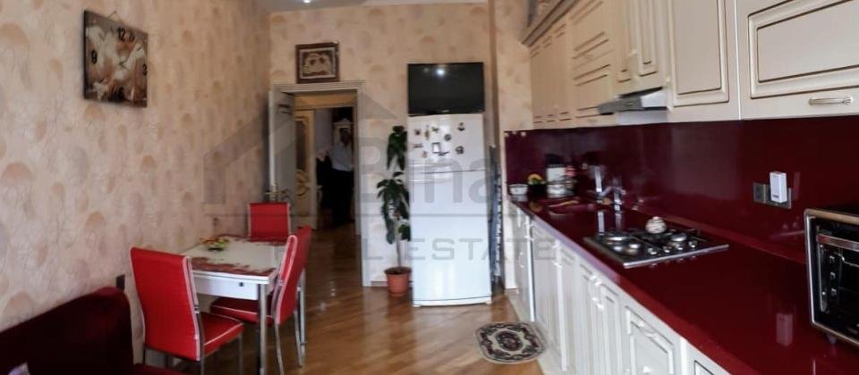 Satilir 4 otaqli menzil/190 kv.m., Xetai prospekti, Tehsil Nazirliyinin yaninda yerlesir - 10