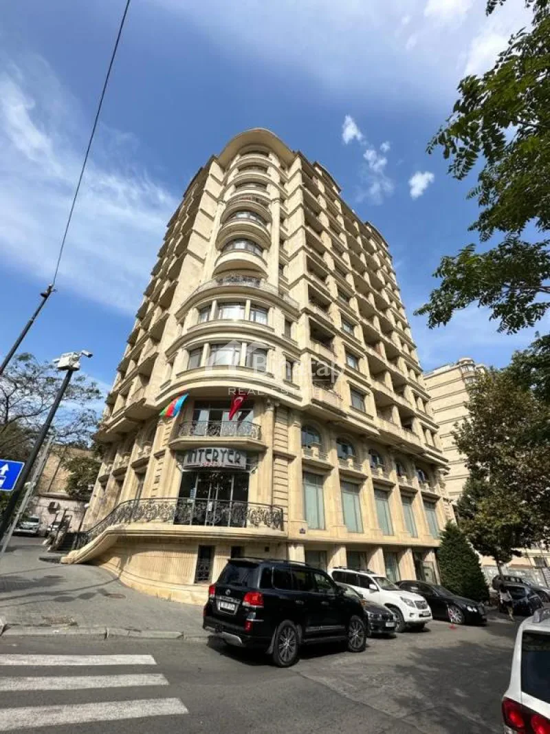 3 otaqlı yeni tikili 135 m², Yasamal r.