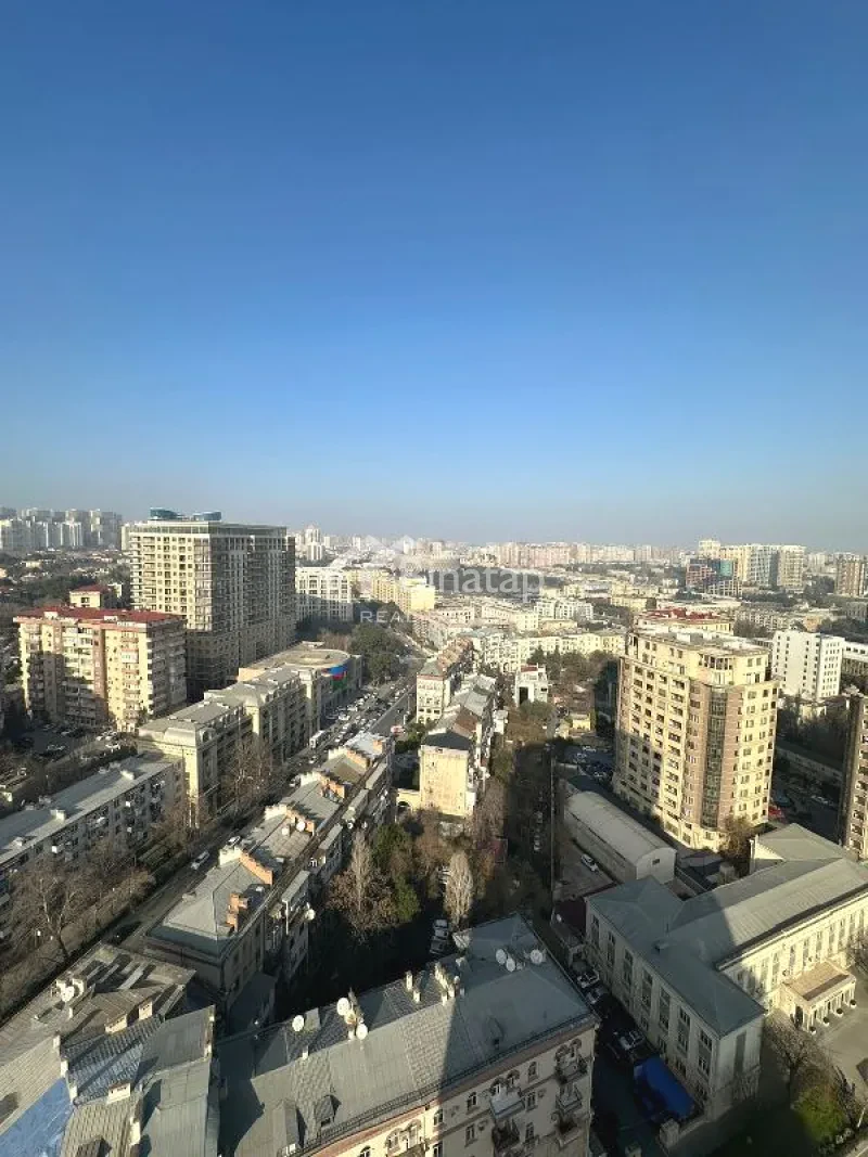 Продаётся 4-комн. новостройка 214 м², м. Низами — фото 23