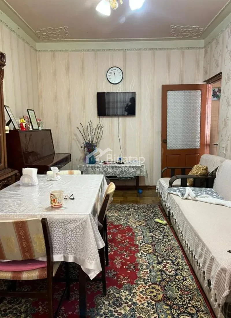 3 otaqlı köhnə tikili 90 m², Nəsimi r. — şəkil 2