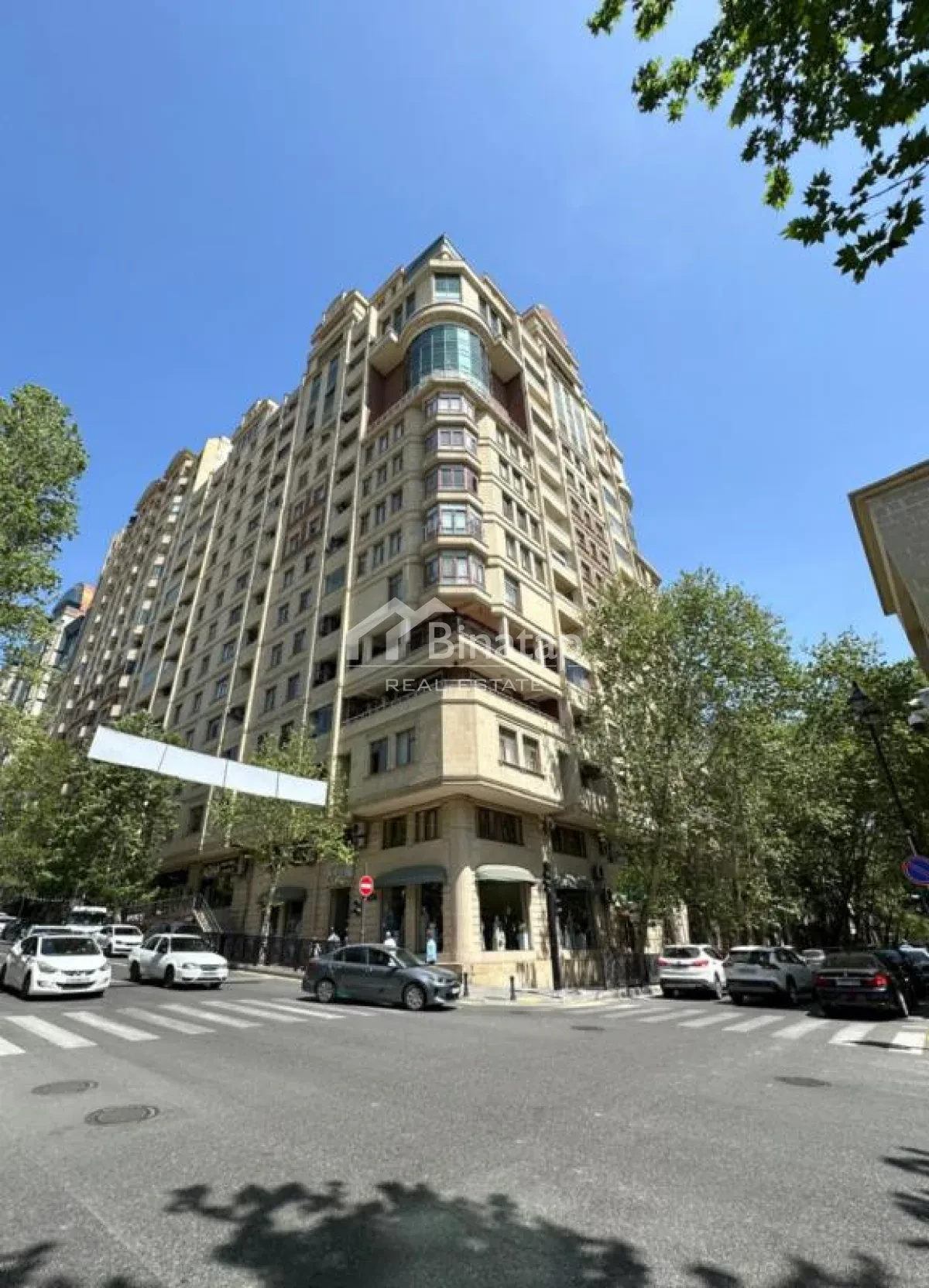 Продаётся 4-комн. новостройка 240 м², м. 28 Мая — фото 1