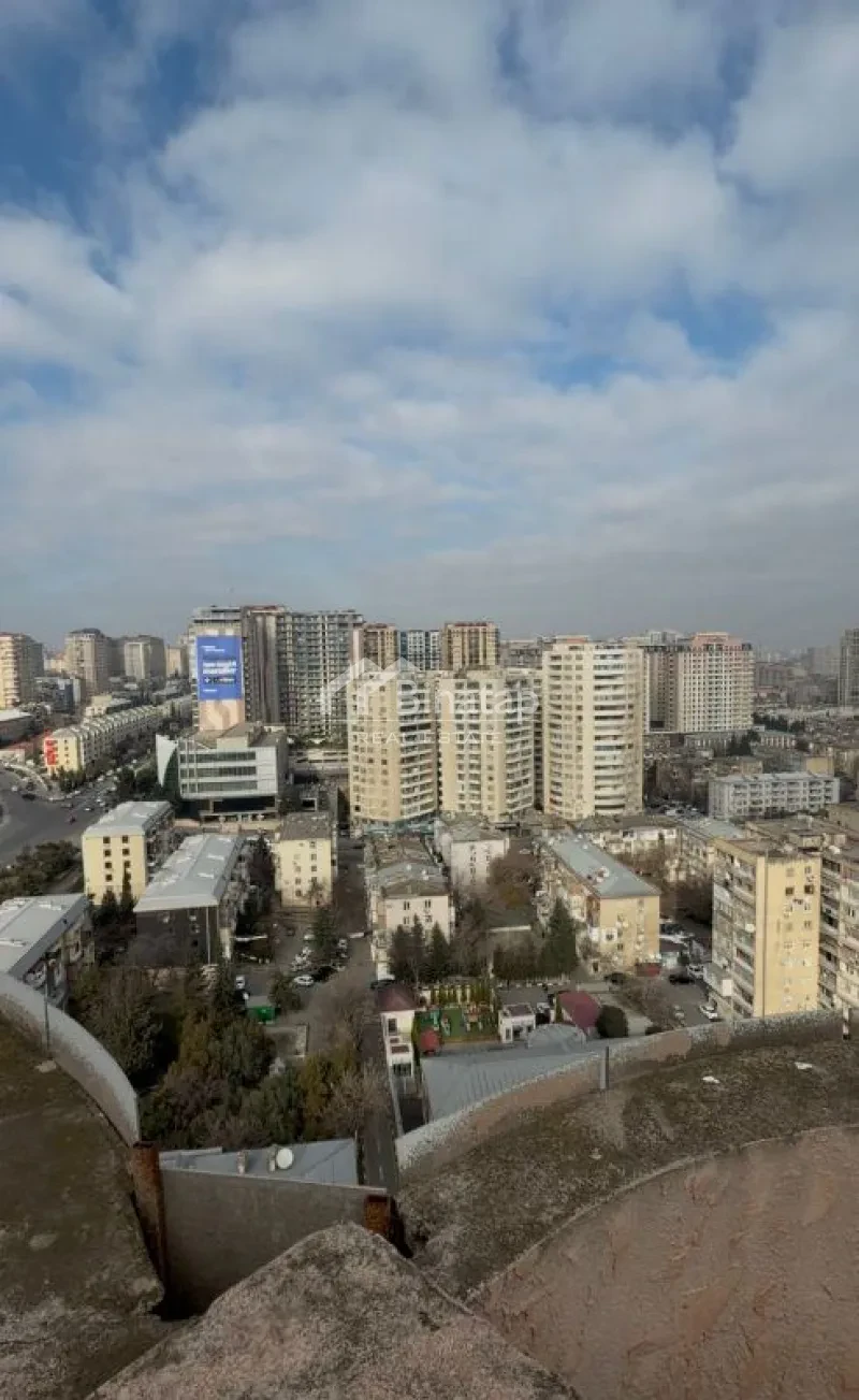 Продаётся 3-комн. новостройка 120 м², м. Элмляр Академиясы — фото 2