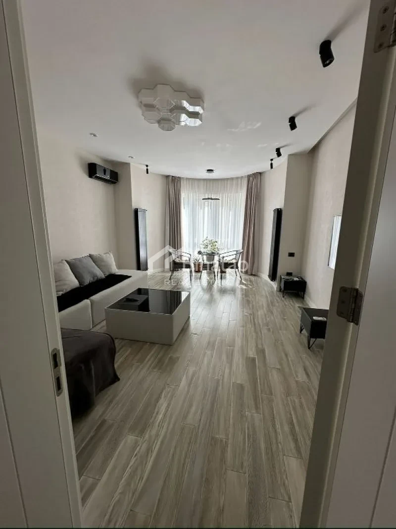 3 otaqlı yeni tikili 135 m², Nəsimi r.