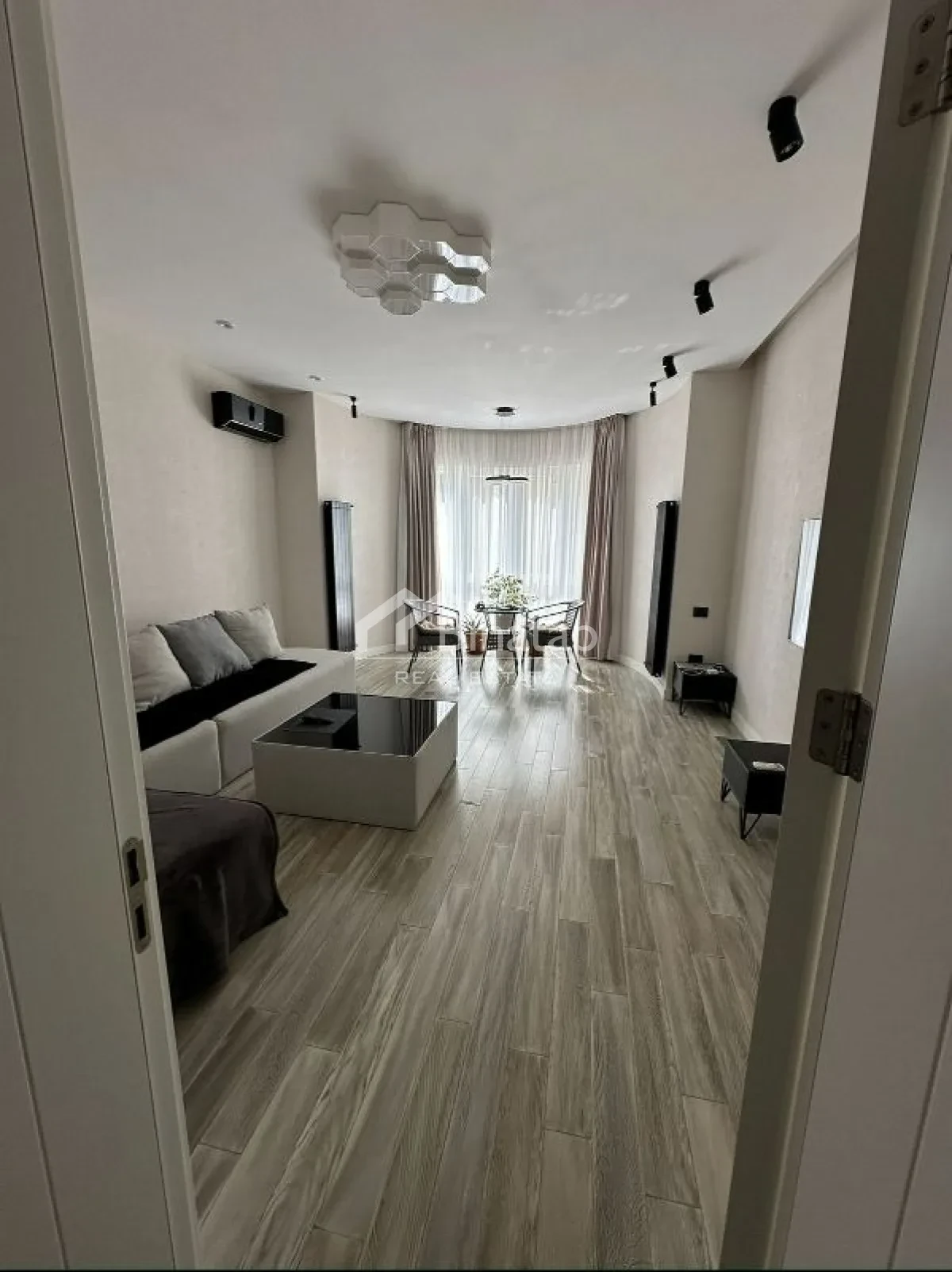 3 otaqlı yeni tikili 135 m², Nəsimi r. — şəkil 1