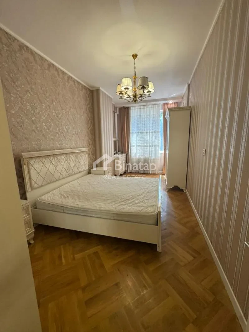 Продаётся 3-комн. новостройка 135 м², м. Элмляр Академиясы — фото 5