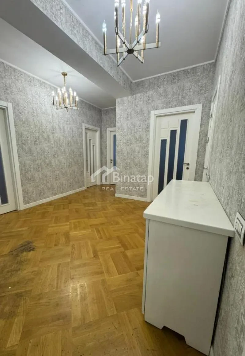 Продаётся 3-комн. новостройка 135 м², м. Элмляр Академиясы — фото 10