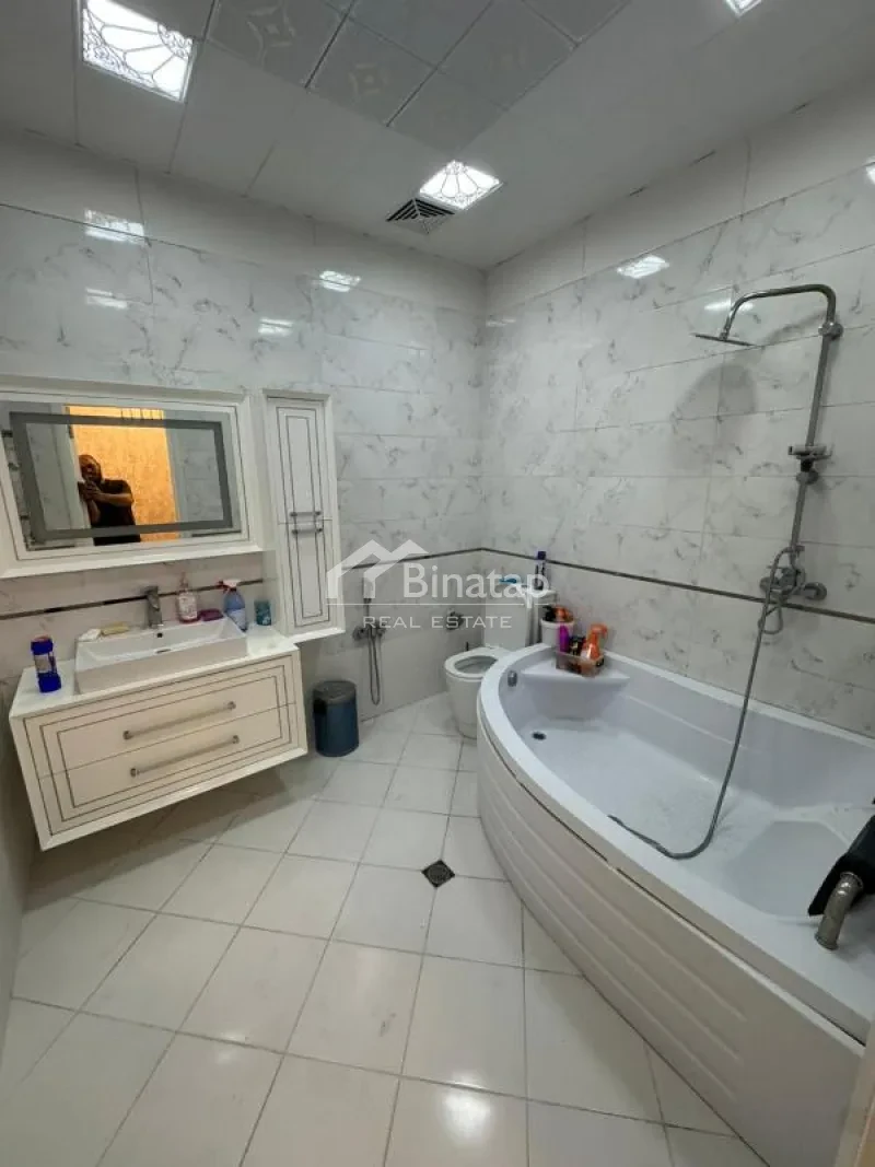 Продаётся 3-комн. новостройка 135 м², м. Элмляр Академиясы — фото 12