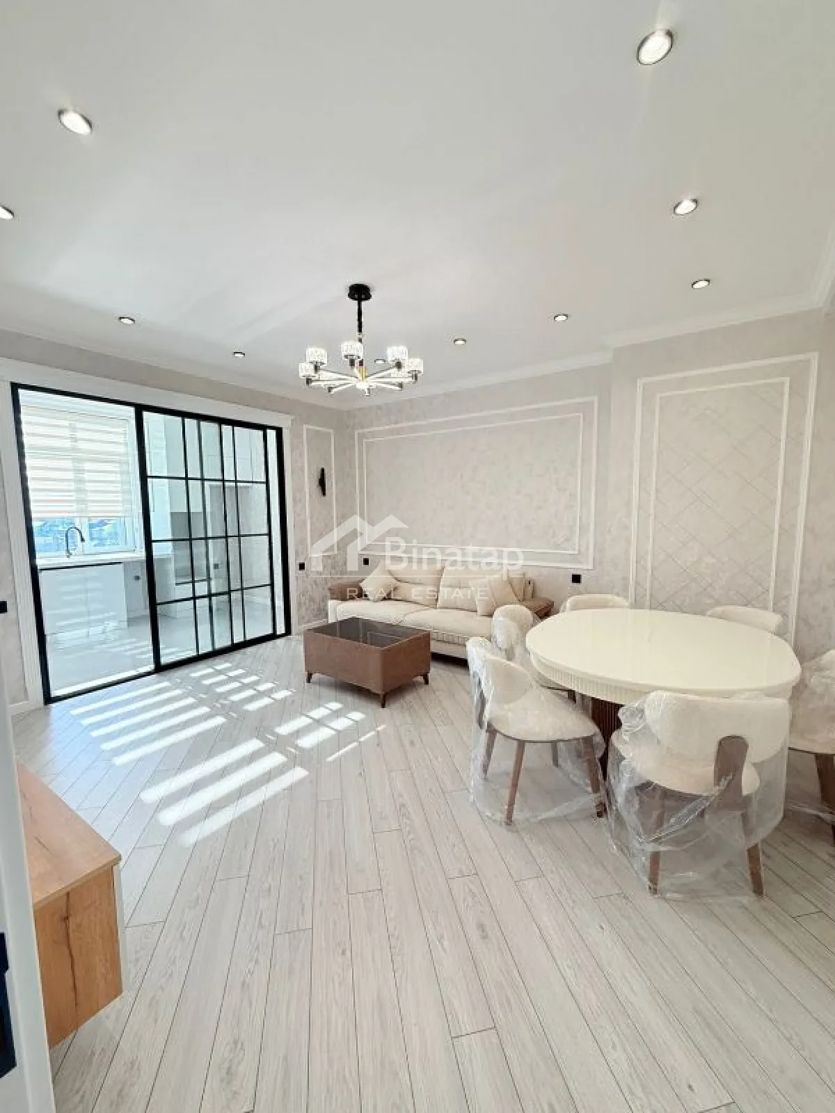Продаётся 3-комн. новостройка 88 м², м. Иншаатчылар — фото 1
