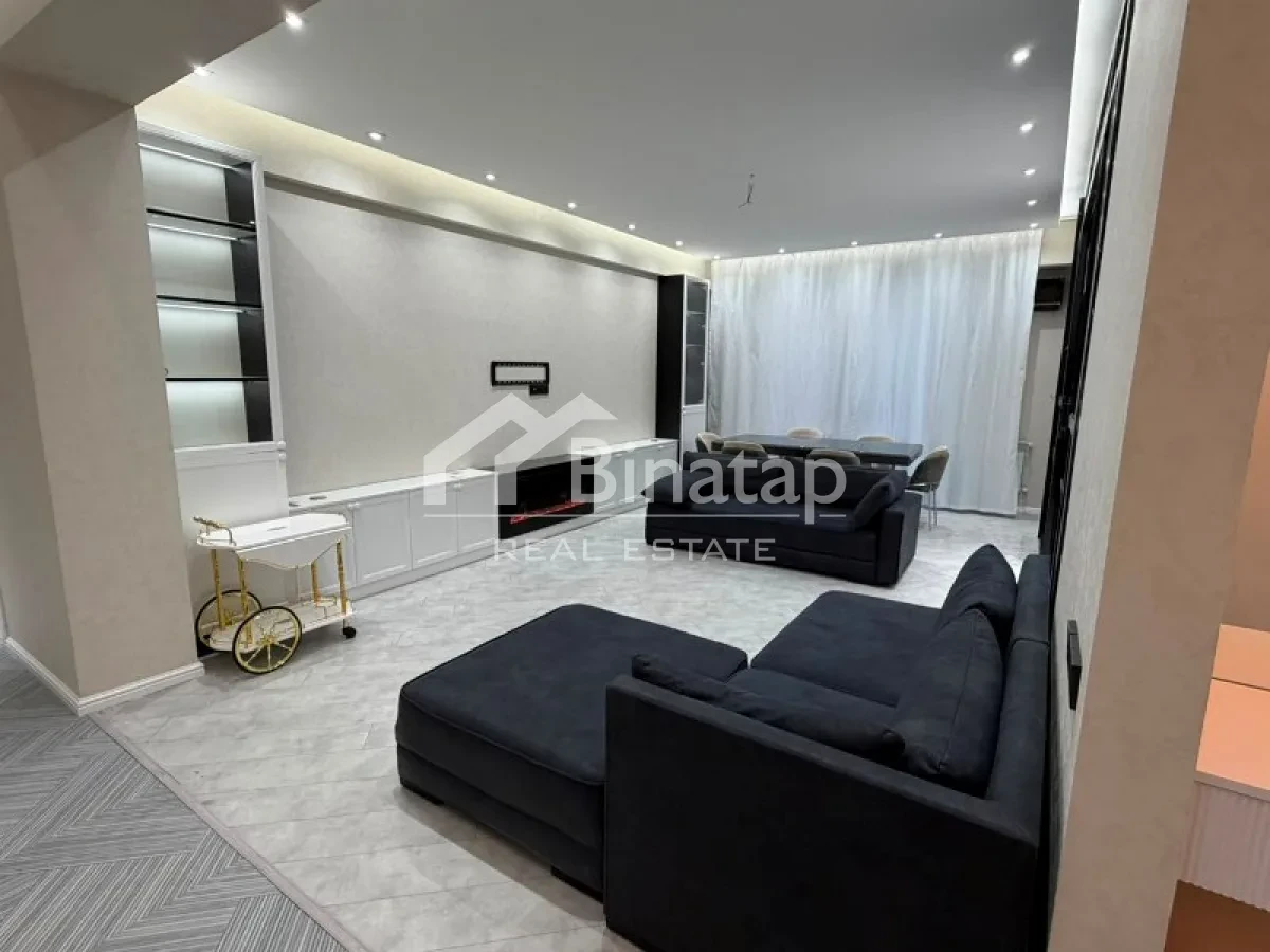 Продаётся 3-комн. новостройка 117 м², м. Ичеришехер — фото 1
