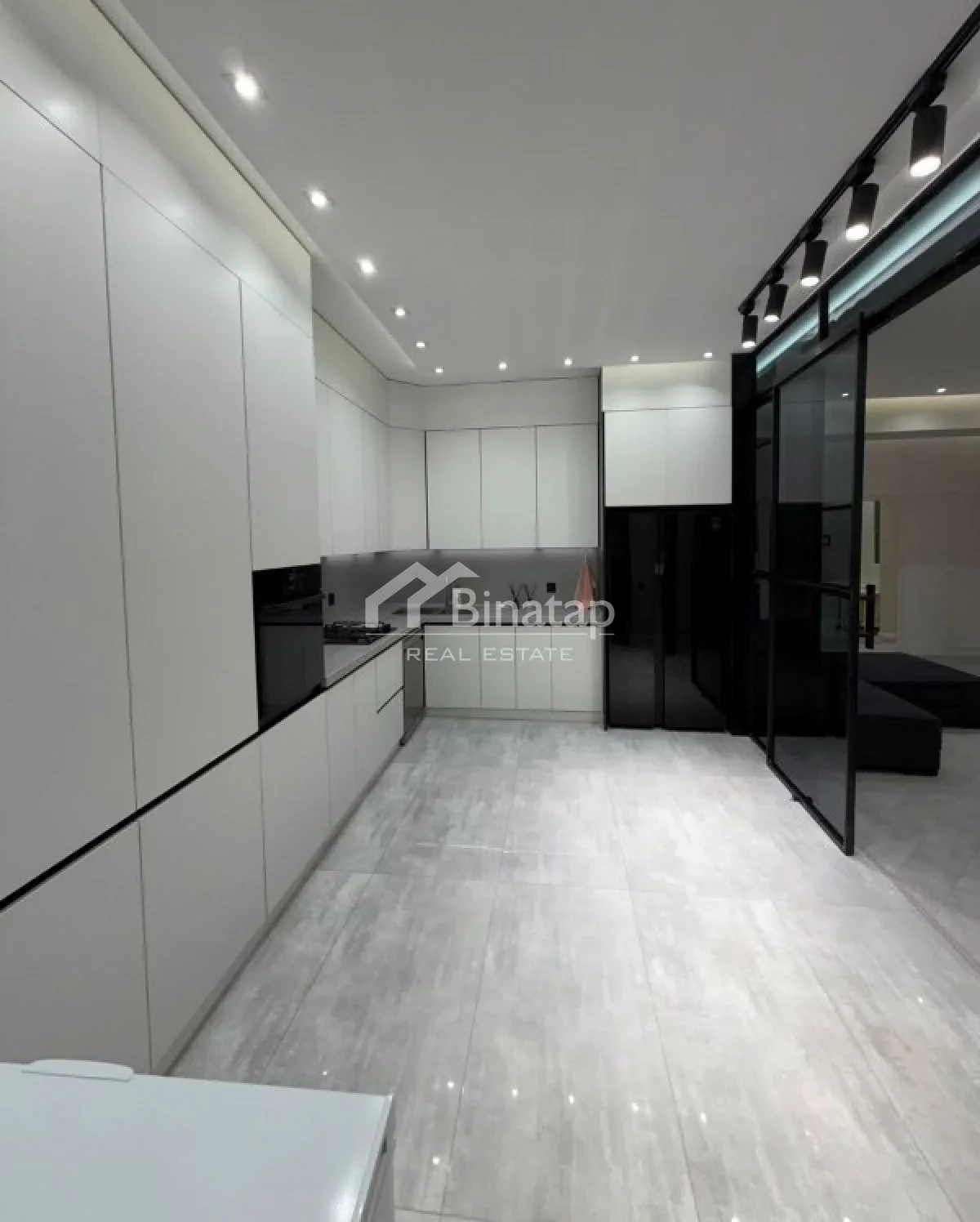 Продаётся 3-комн. новостройка 117 м², м. Ичеришехер — фото 6