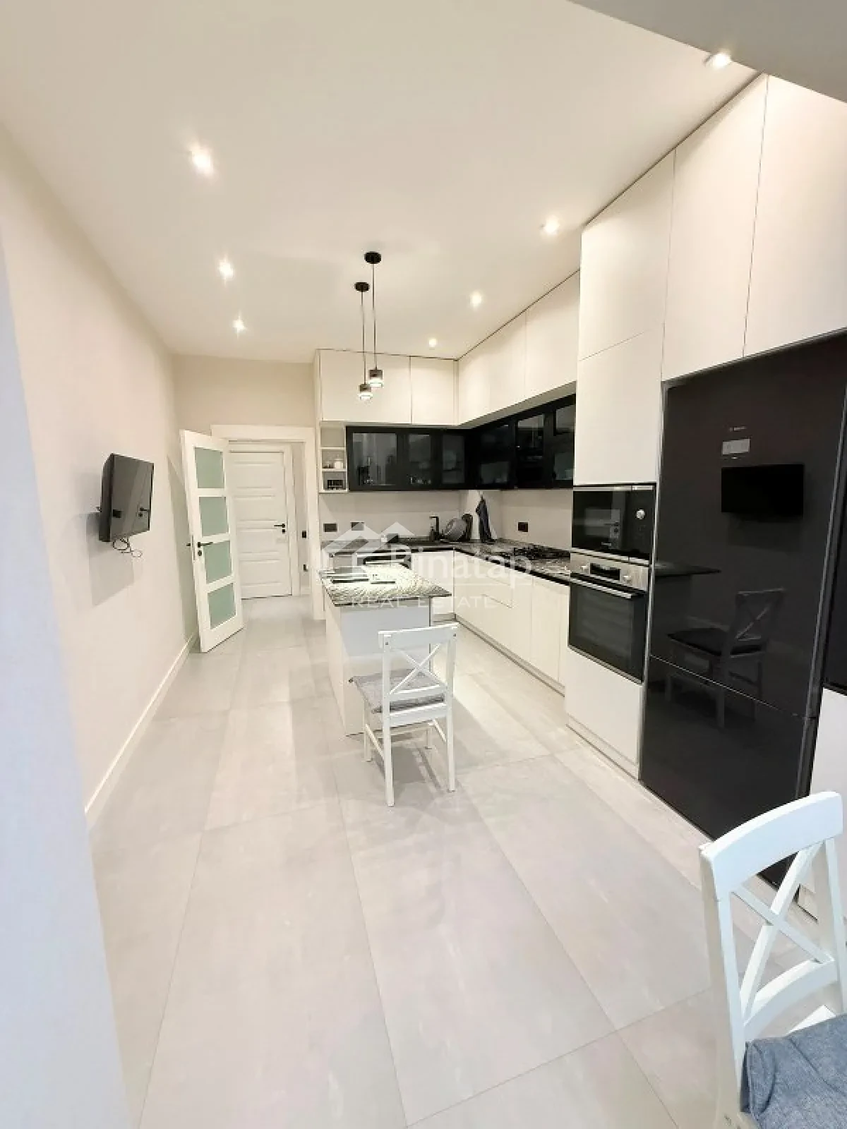 Продаётся 3-комн. новостройка 135 м², Насиминский р-н — фото 7