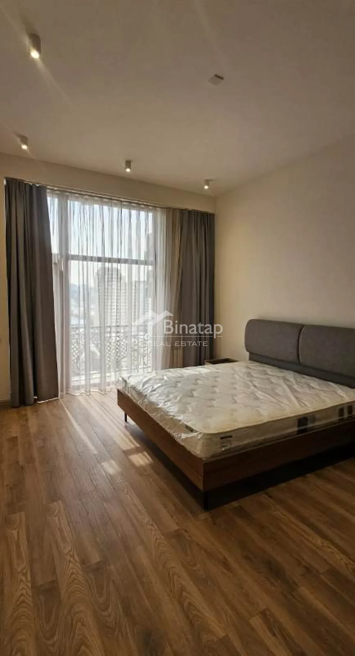 Satılır 3 otaqlı yeni tikili 175 m², 28 May m. — şəkil 3