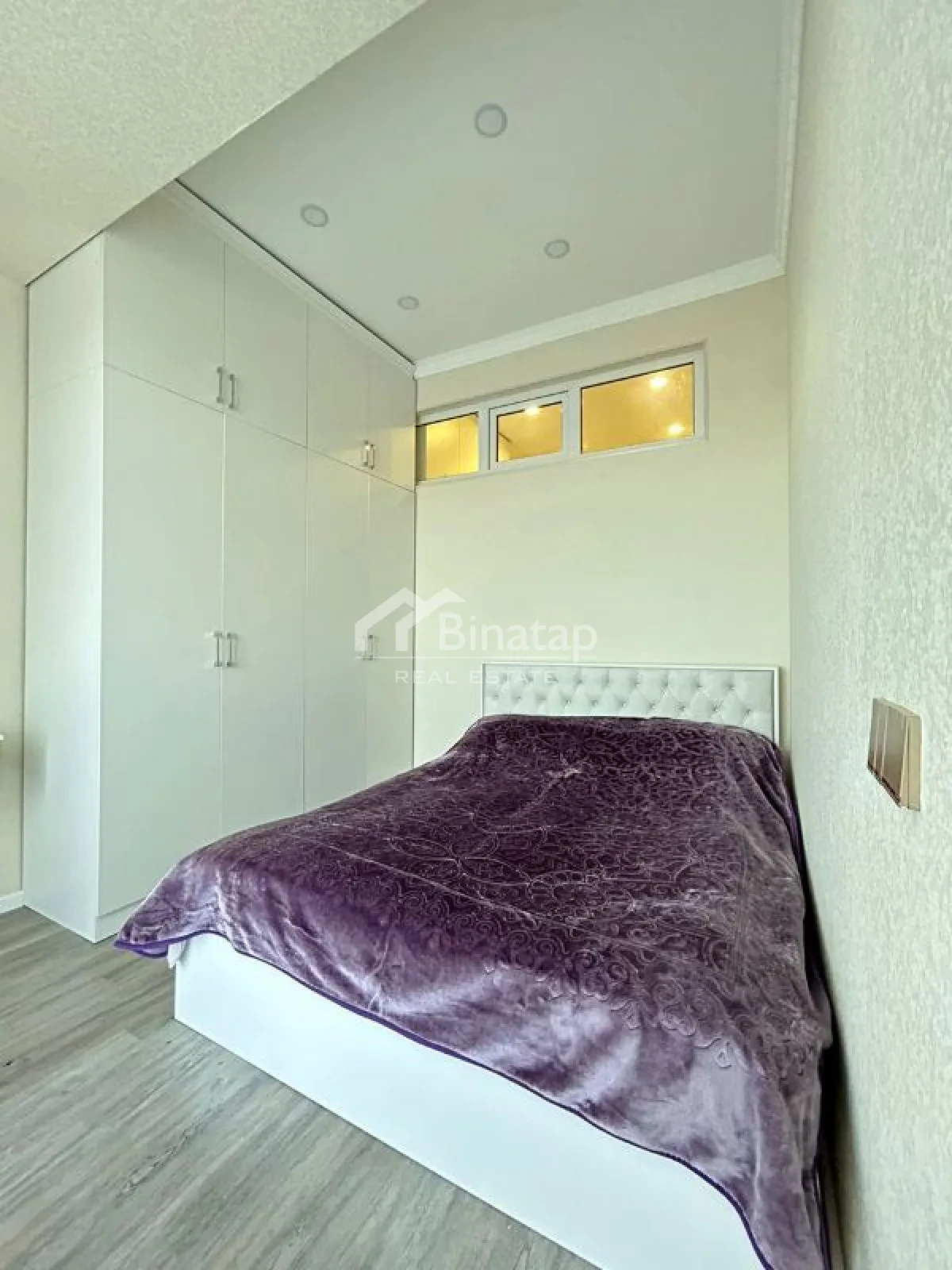 İcarəyə verilir 3 otaqlı yeni tikili 70 m², İçərişəhər m. — şəkil 7