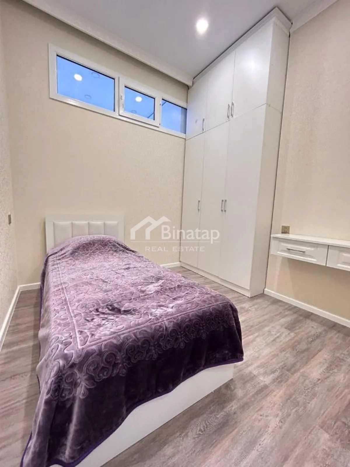 İcarəyə verilir 3 otaqlı yeni tikili 70 m², İçərişəhər m. — şəkil 8