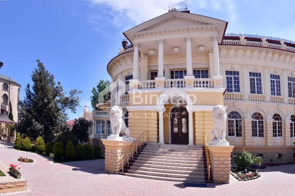 Satılır 5+ otaqlı həyət evi / bağ evi 3000 m², Nizami m. — şəkil 2