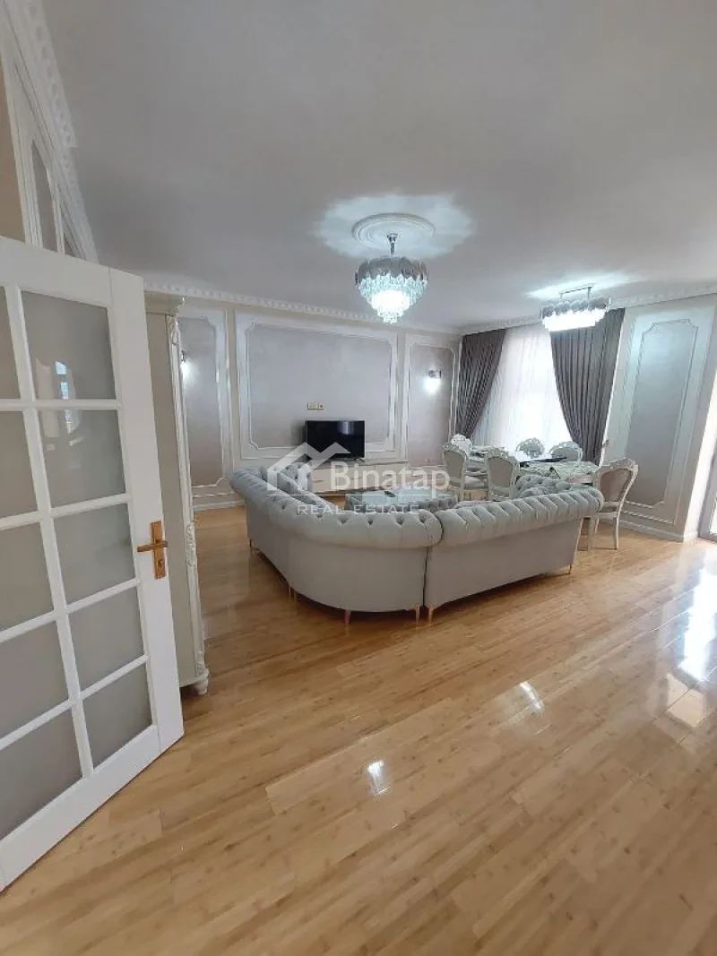 Satılır 4 otaqlı yeni tikili 215 m², Nizami m. — şəkil 1