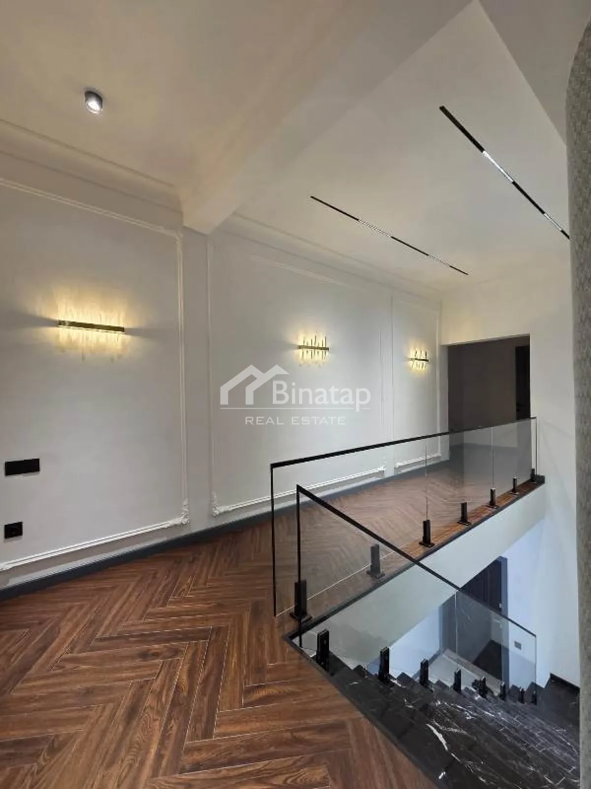 Satılır 3 otaqlı yeni tikili 142 m², 8 Noyabr m. — şəkil 15