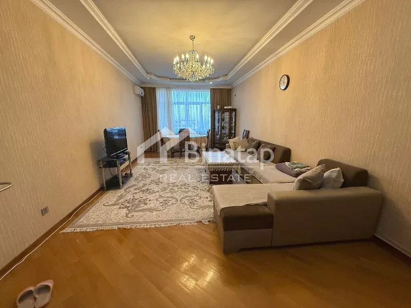 Satılır 4 otaqlı yeni tikili 145 m², 28 May m. — şəkil 2