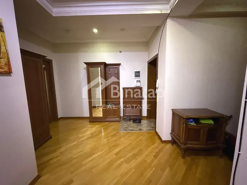 Satılır 4 otaqlı yeni tikili 145 m², 28 May m. — şəkil 16