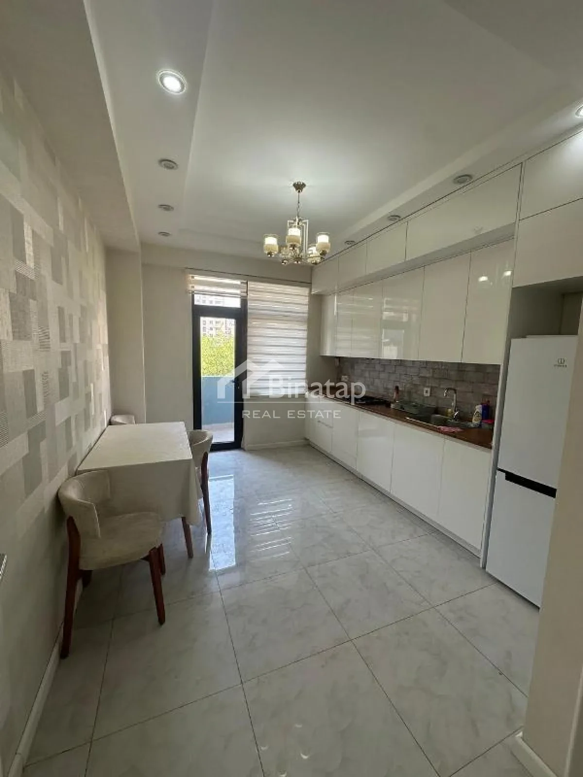 İcarəyə verilir 2 otaqlı yeni tikili 87 m², 8 Noyabr m. — şəkil 5