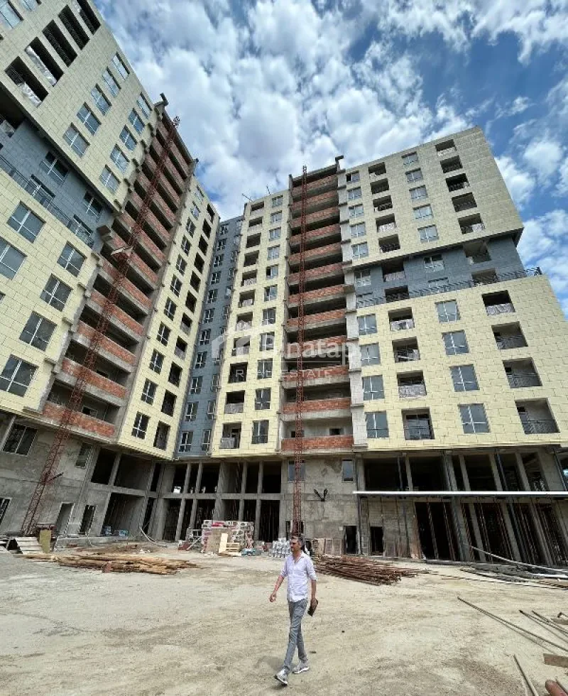 Satılır 4 otaqlı yeni tikili 150 m², Azadlıq Prospekti m.