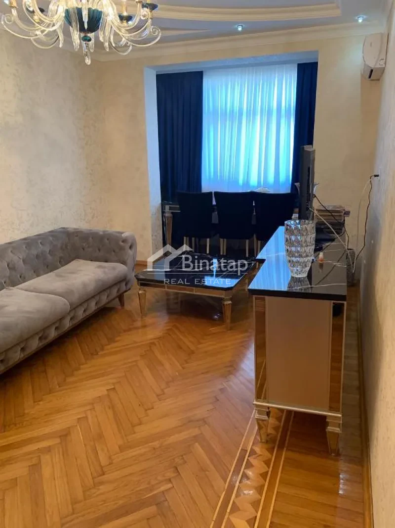 Продаётся 3-комн. квартира 90 м², м. Нариман Нариманов