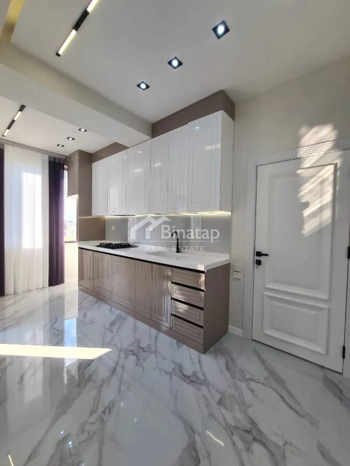 Satılır 3 otaqlı yeni tikili 108 m², İçərişəhər m. — şəkil 12