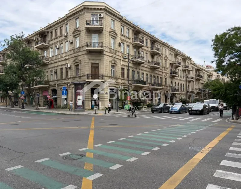 Satılır 1 otaqlı köhnə tikili 38 m², Sahil m.