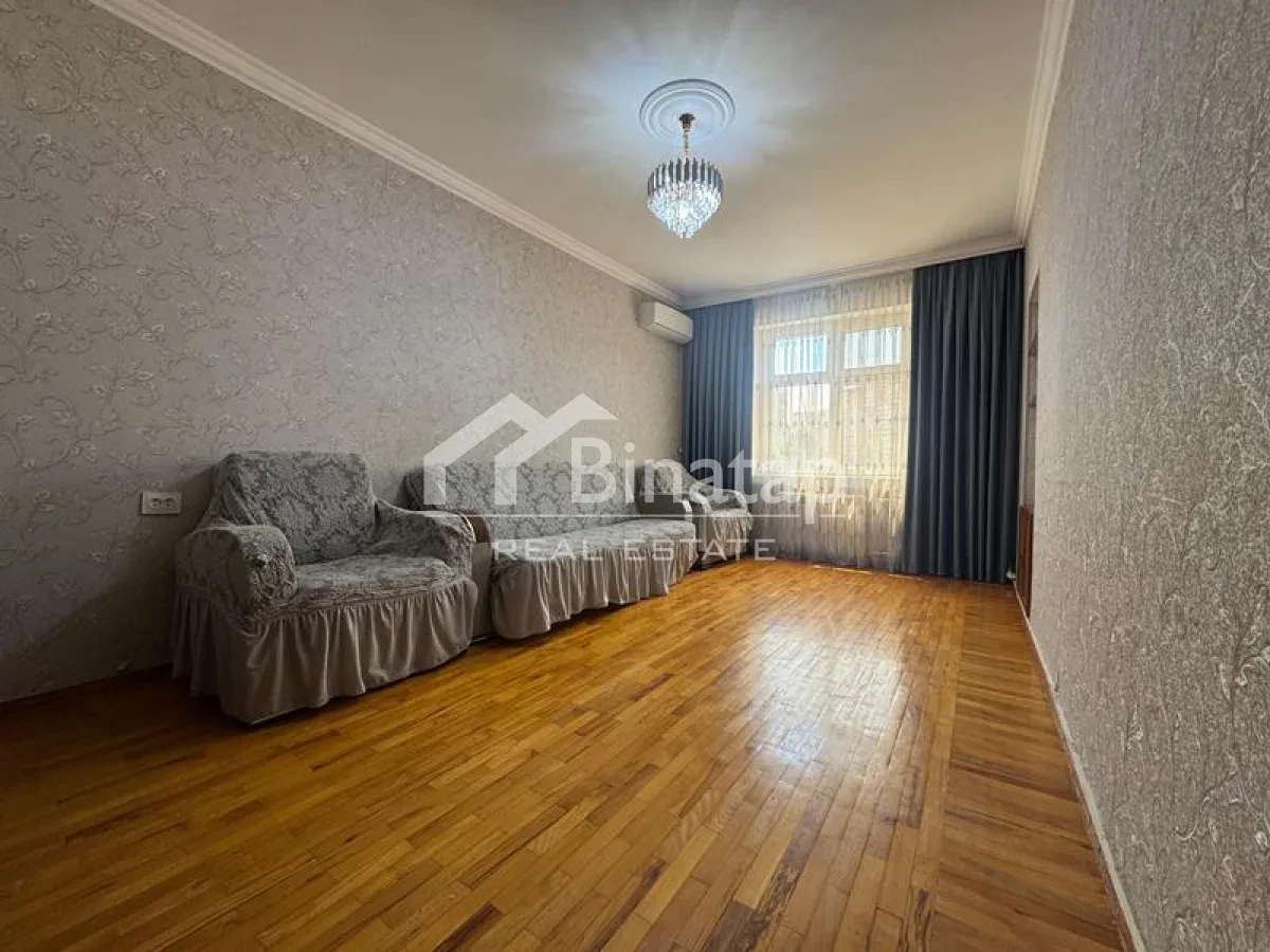 Satılır 2 otaqlı köhnə tikili 60 m², Elmlər Akademiyası m. — şəkil 1