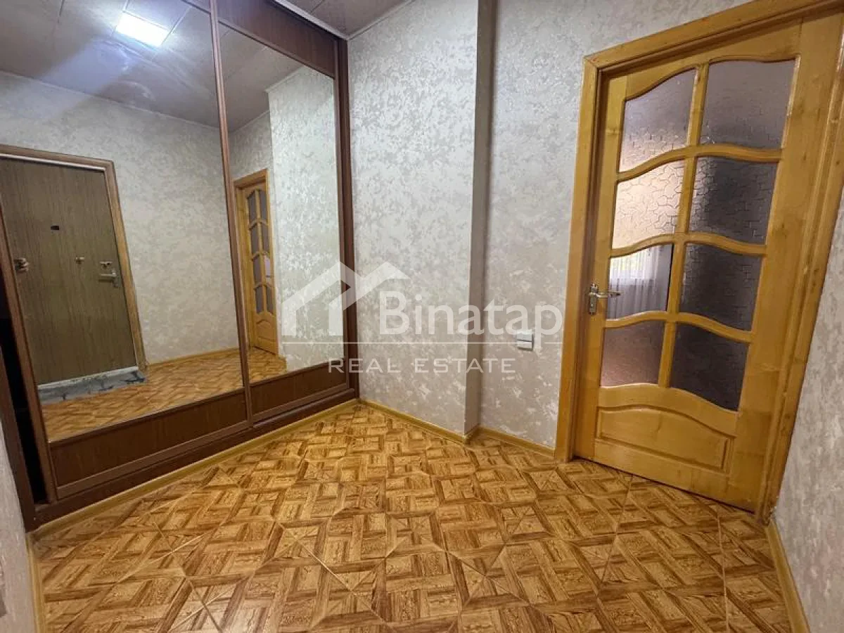 Satılır 2 otaqlı köhnə tikili 60 m², Elmlər Akademiyası m. — şəkil 7